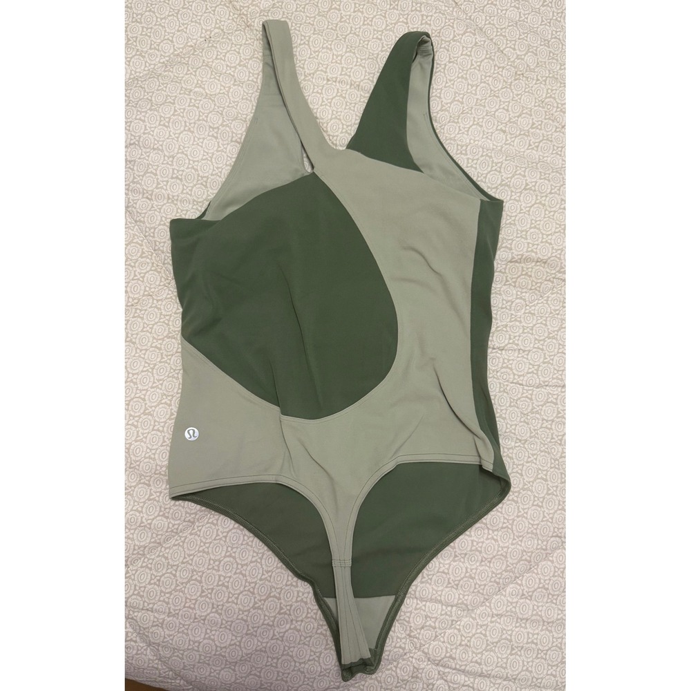Lululemon Lab Asymmetrical Colorblock Bodysuit Green One Shoulder Thong Size 6